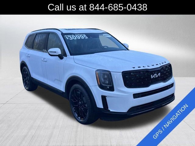 Used 2022 Kia Telluride EX w/ EX Premium Package image 3