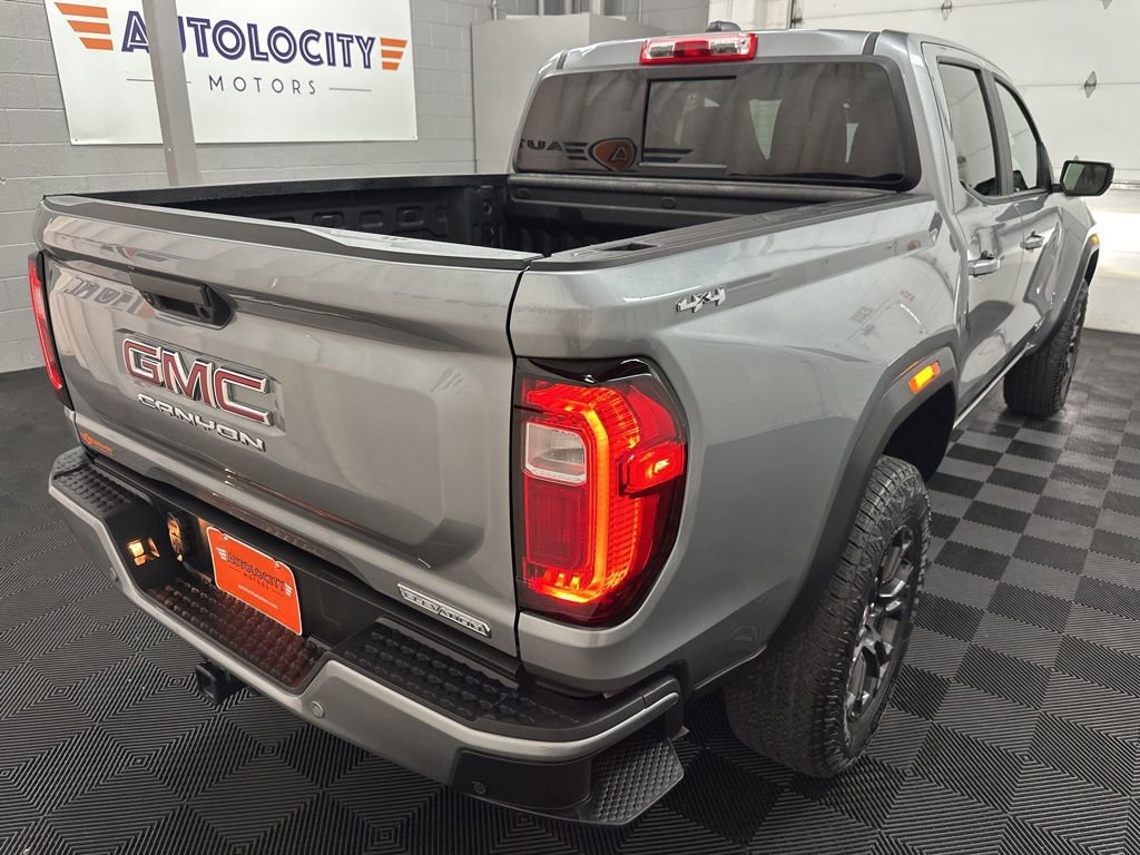 Used 2024 GMC Canyon Elevation w/ Elevation Premium Package image 9
