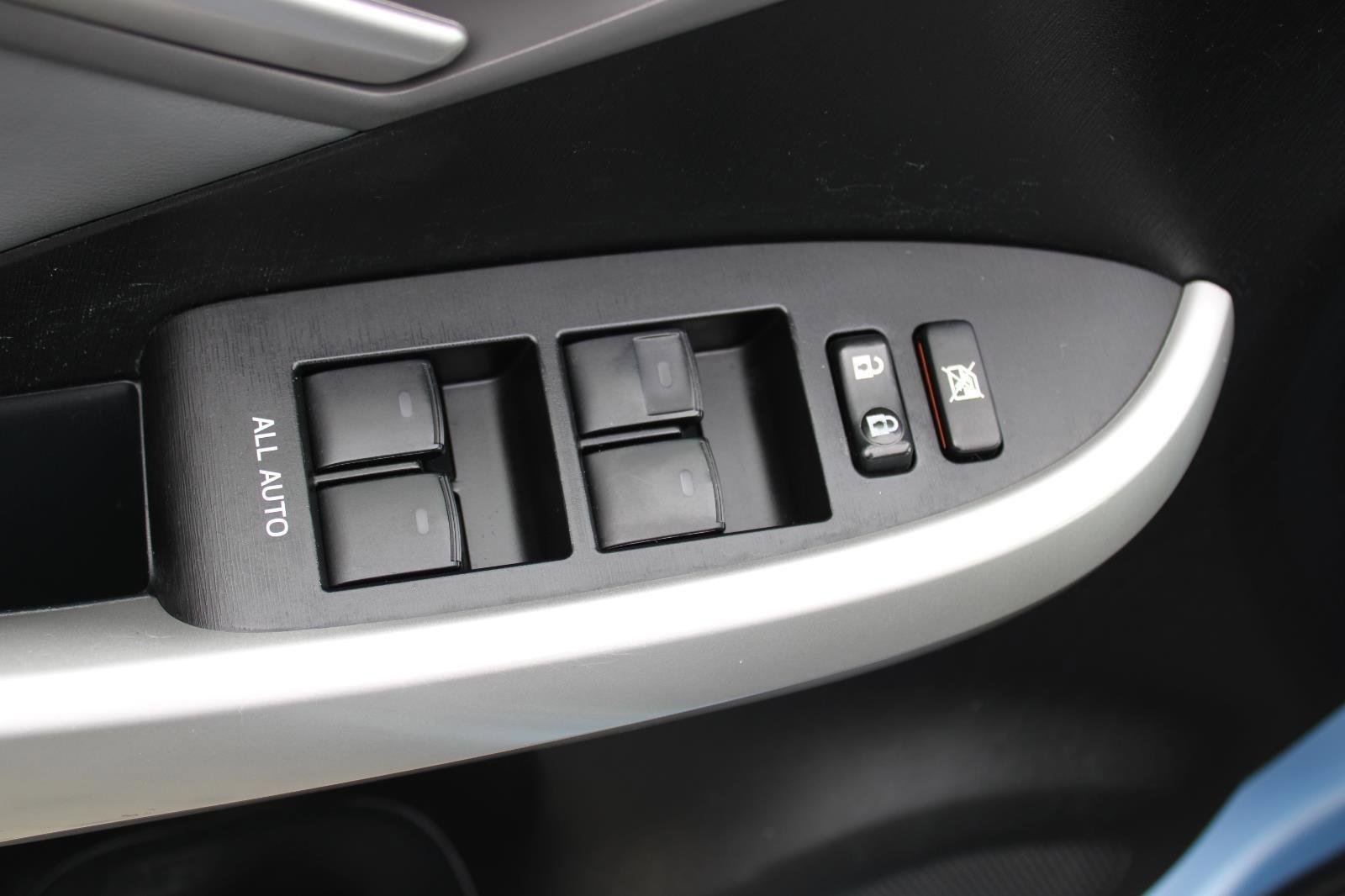 Used 2015 Toyota Prius Prime Advanced image 44