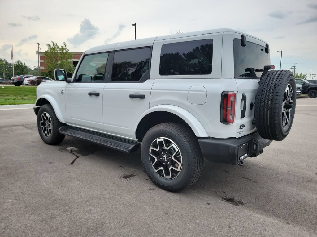 New 2026 Ford Bronco Outer Banks AWD/4WD image 3
