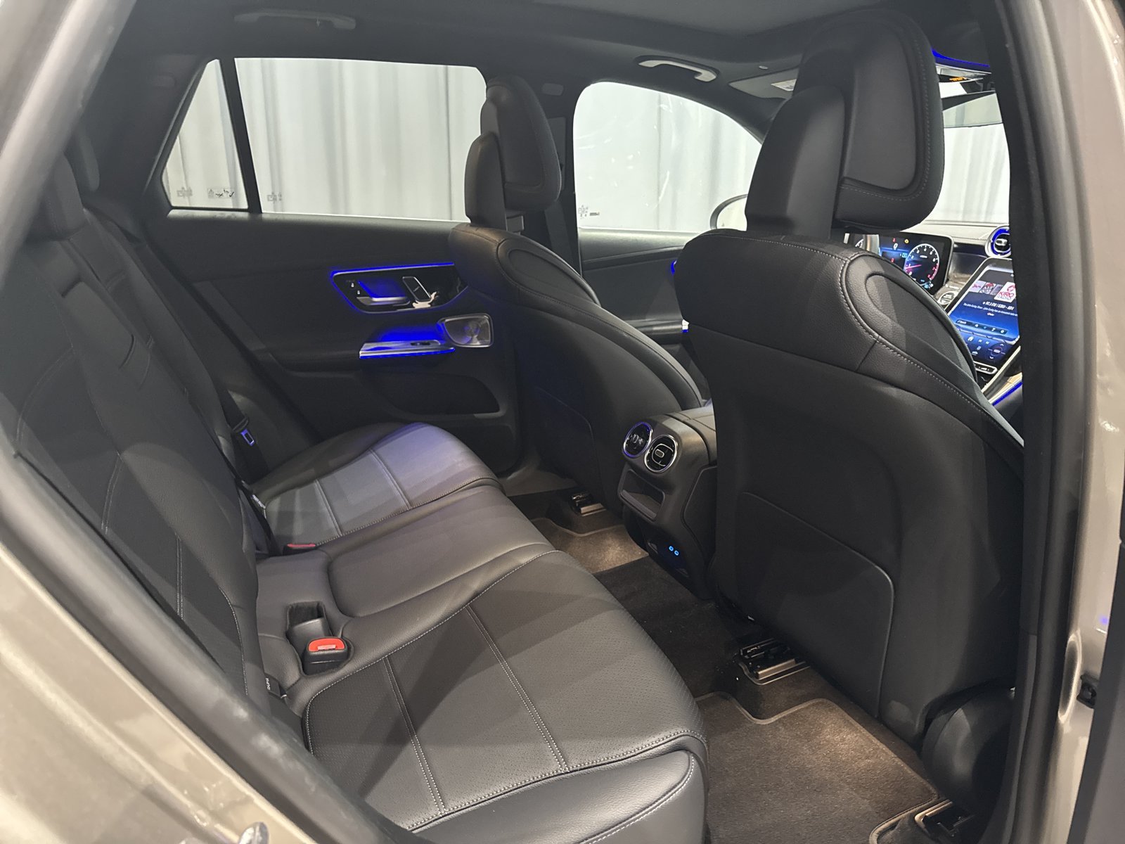 Used 2023 Mercedes-Benz GLC 300 4MATIC image 14