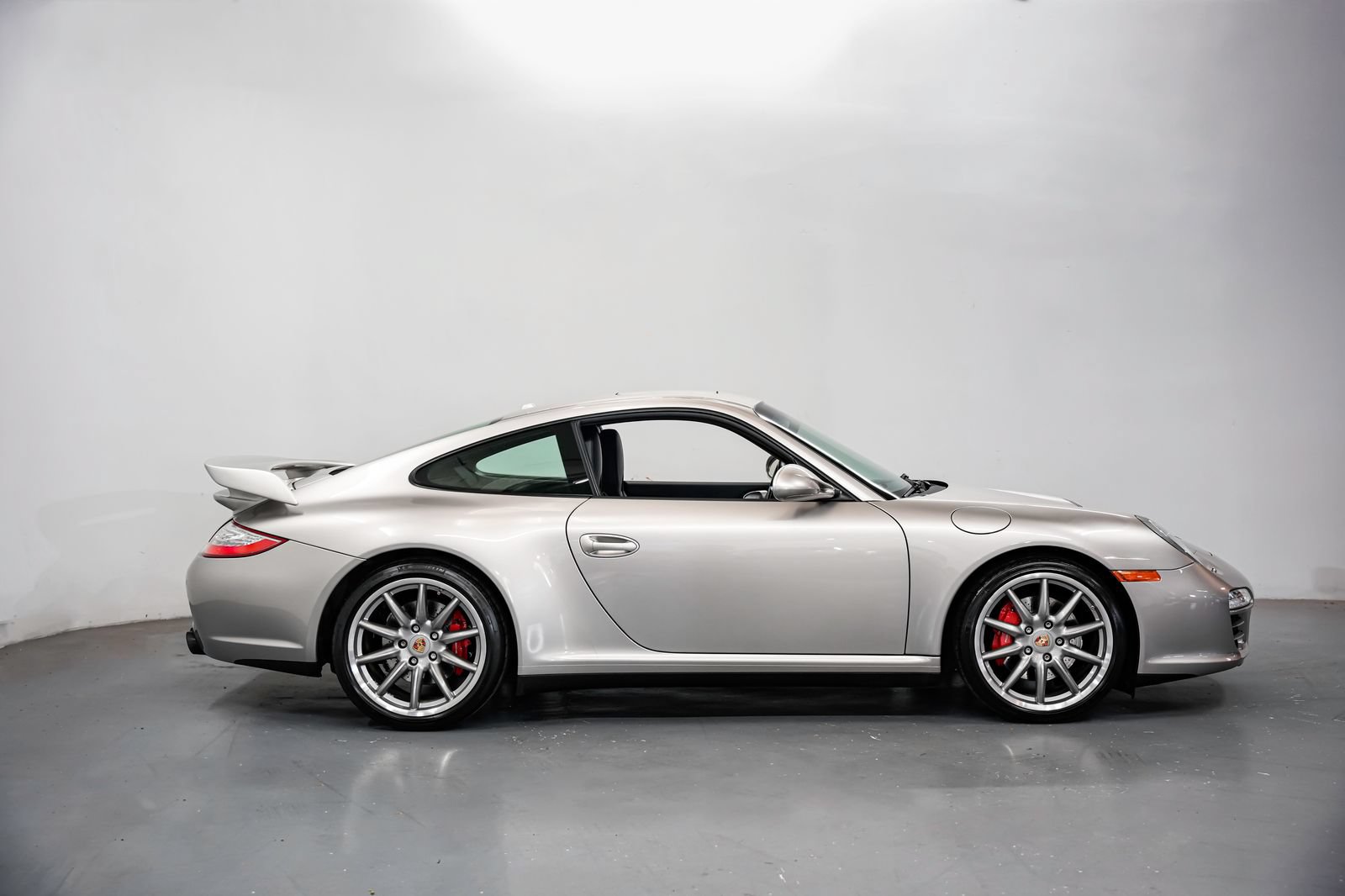 Used 2012 Porsche 911 Carrera 4S AWD/4WD image 2