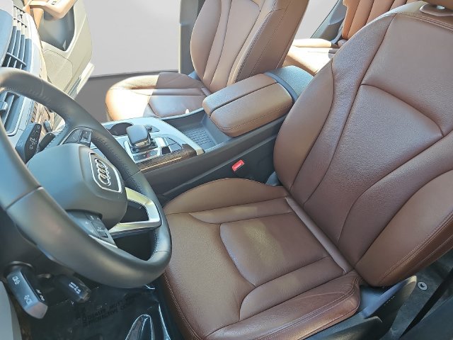 Used 2019 Audi Q7 2.0T Premium w/ Convenience Package AWD/4WD image 19