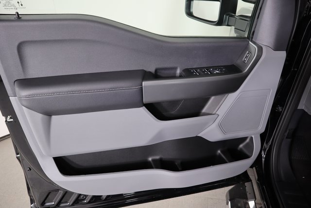 New 2026 Ford F350 XLT w/ 360-Degree Camera Package image 17