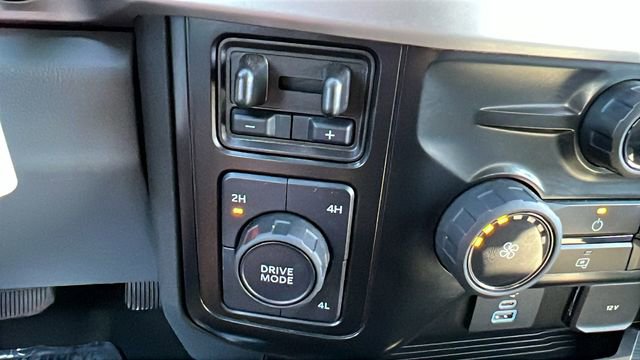 Certified 2025 Ford F250 XLT image 28