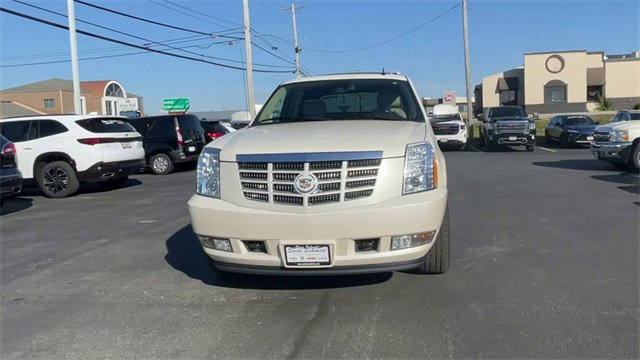 Used 2012 Cadillac Escalade EXT Premium image 3