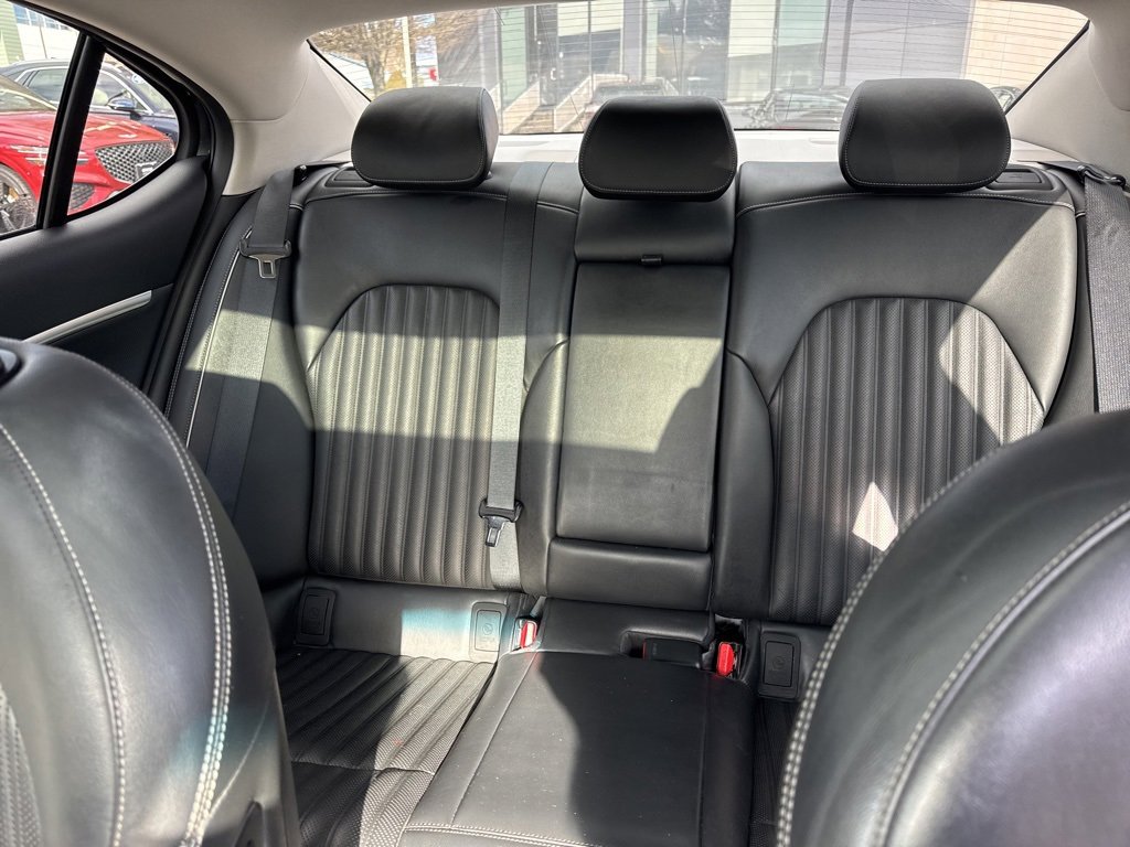 Used 2019 Genesis G70 2.0T Advanced w/ Elite Package image 33