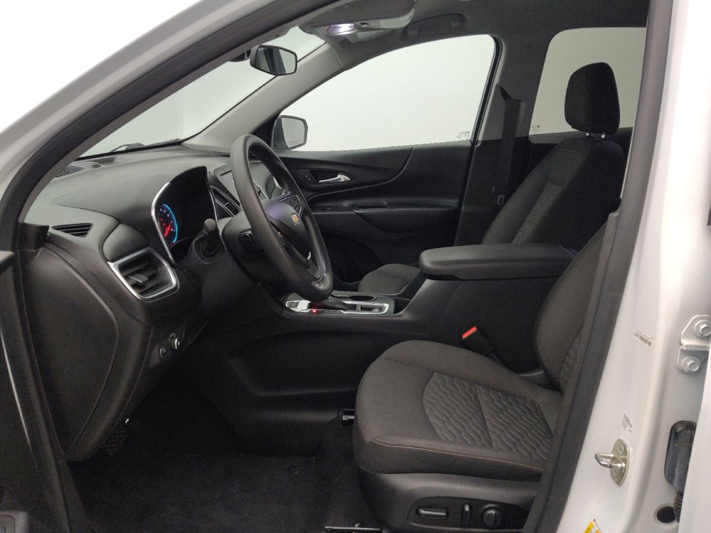 Used 2020 Chevrolet Equinox LT AWD/4WD image 17