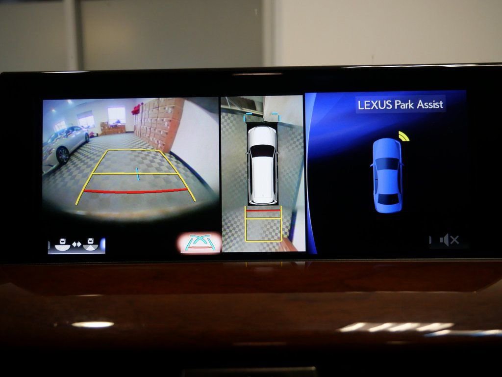 Used 2016 Lexus LX 570 4WD image 21