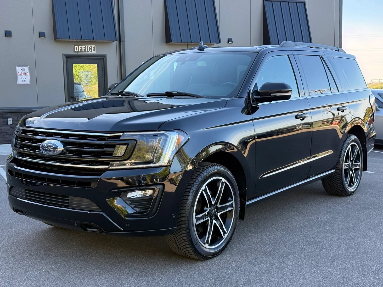 Used 2020 Ford Expedition Limited w/ Equipment Group 303A