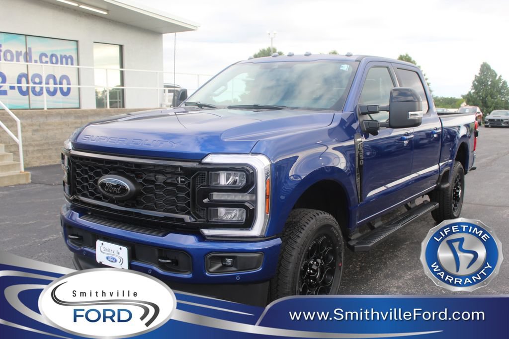 New 2026 Ford F350 Lariat w/ Black Appearance Package