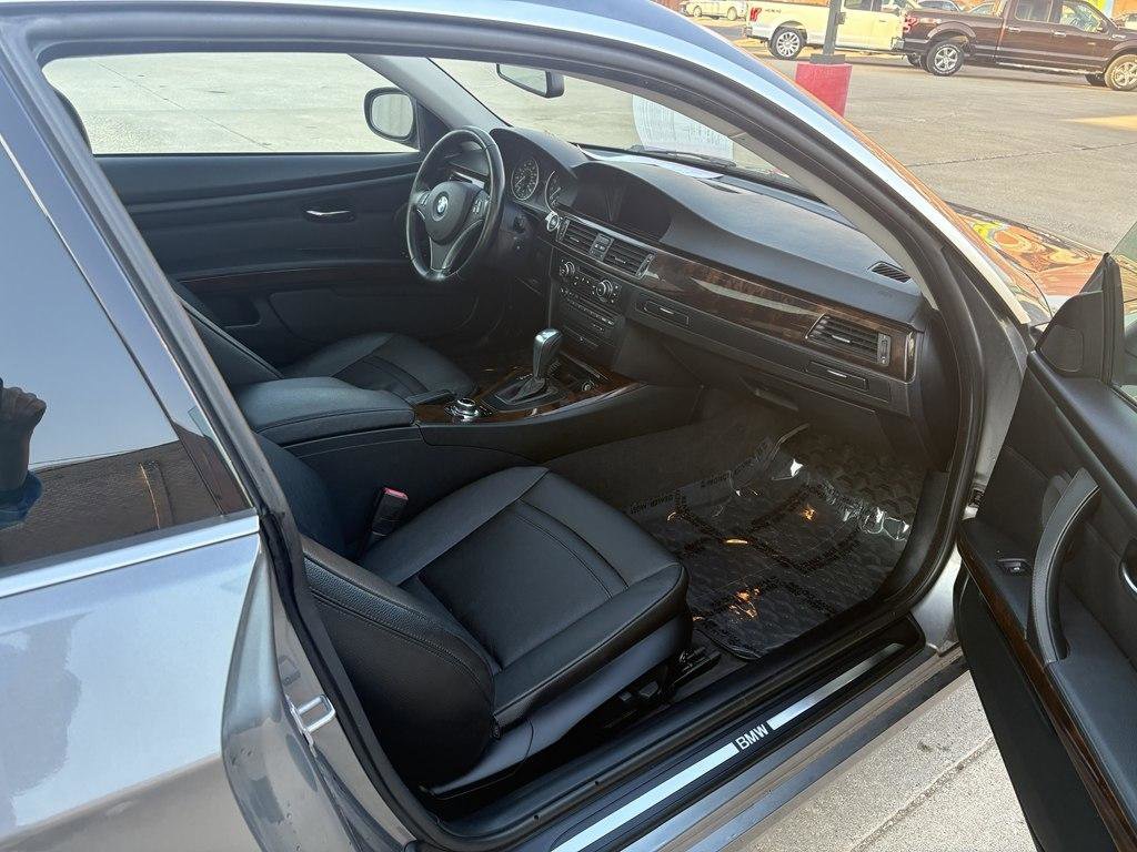 Used 2013 BMW 335i xDrive Coupe AWD/4WD image 13