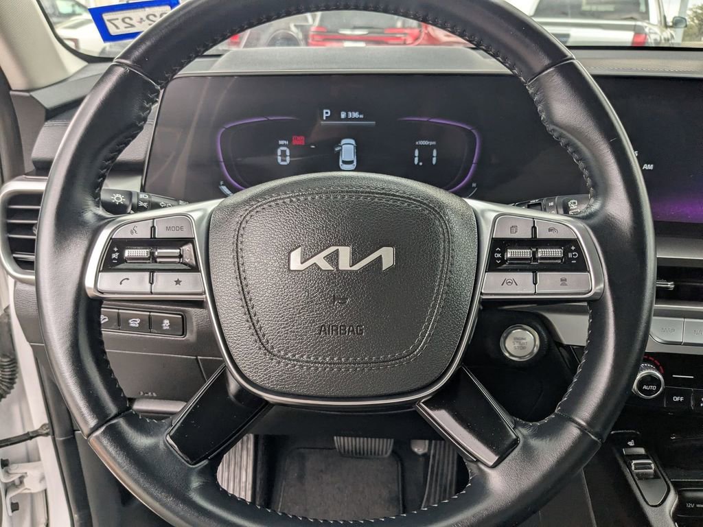 Used 2025 Kia Telluride S image 12