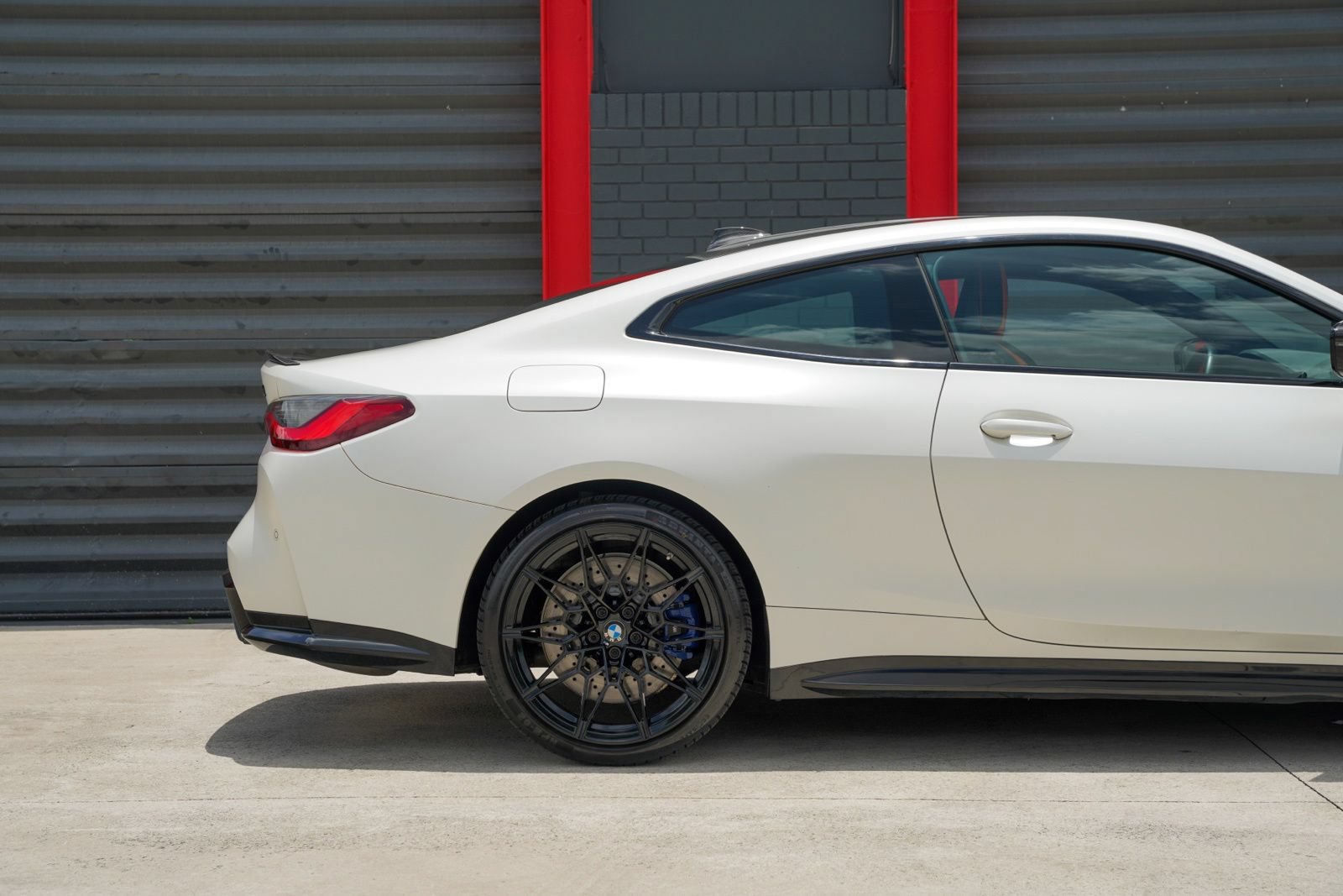 Used 2022 BMW M4 Competition w/ M Carbon Exterior Package RWD image 15