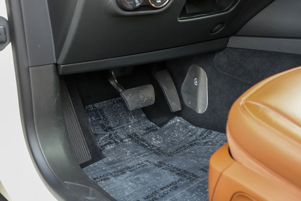 Used 2022 Maserati Levante GT image 39