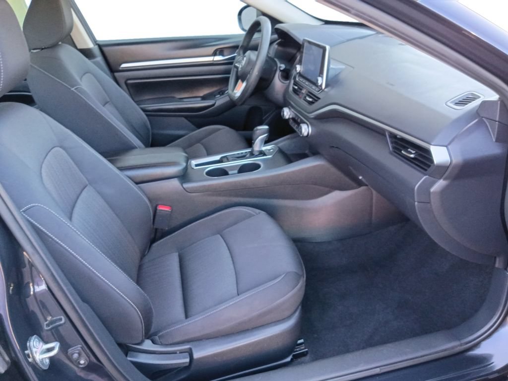 Used 2022 Nissan Altima 2.5 SV FWD image 24