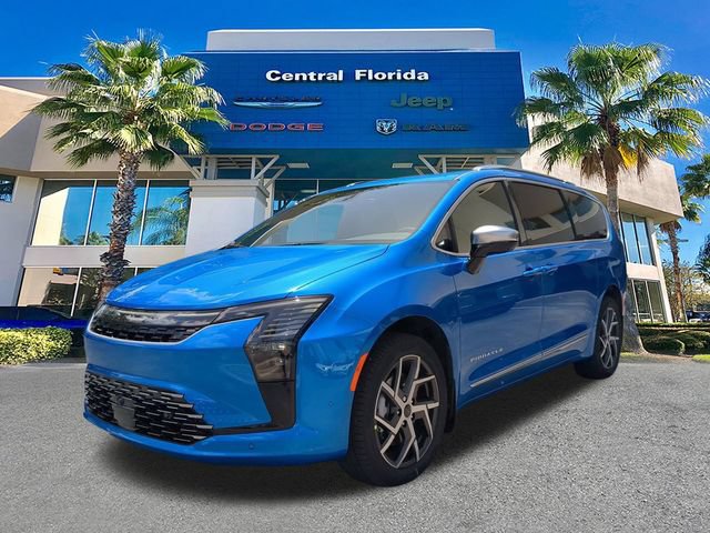New 2027 Chrysler Pacifica Pinnacle w/ Theater Group AWD/4WD image 9