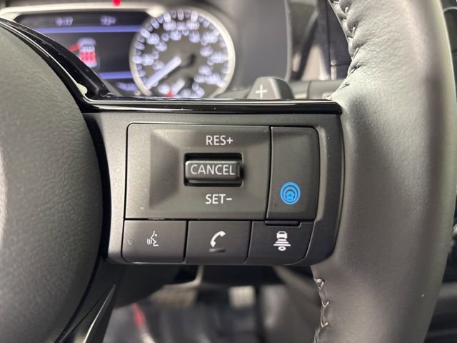 Used 2025 Nissan Pathfinder SL w/ Black Appearance Package image 34