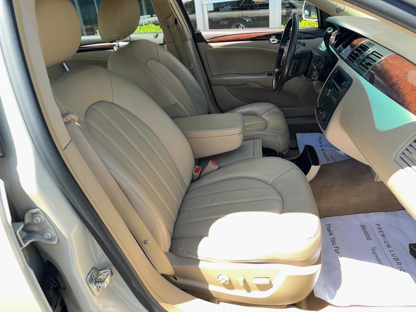Used 2011 Buick Lucerne CXL FWD image 17