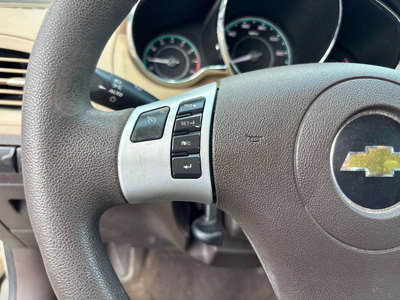 Used 2011 Chevrolet Malibu LS FWD image 14