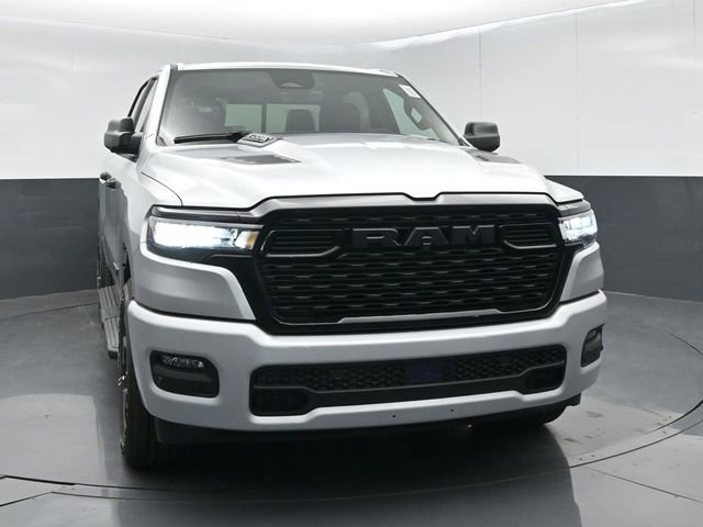 New 2026 RAM 1500 Express AWD/4WD image 3