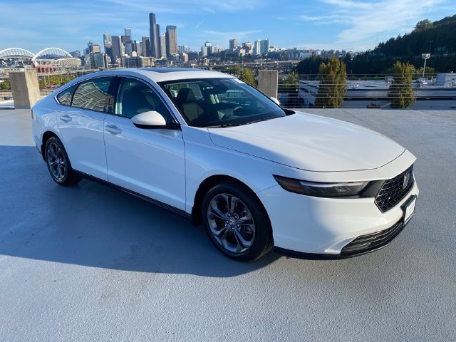 Certified 2023 Honda Accord EX image 28