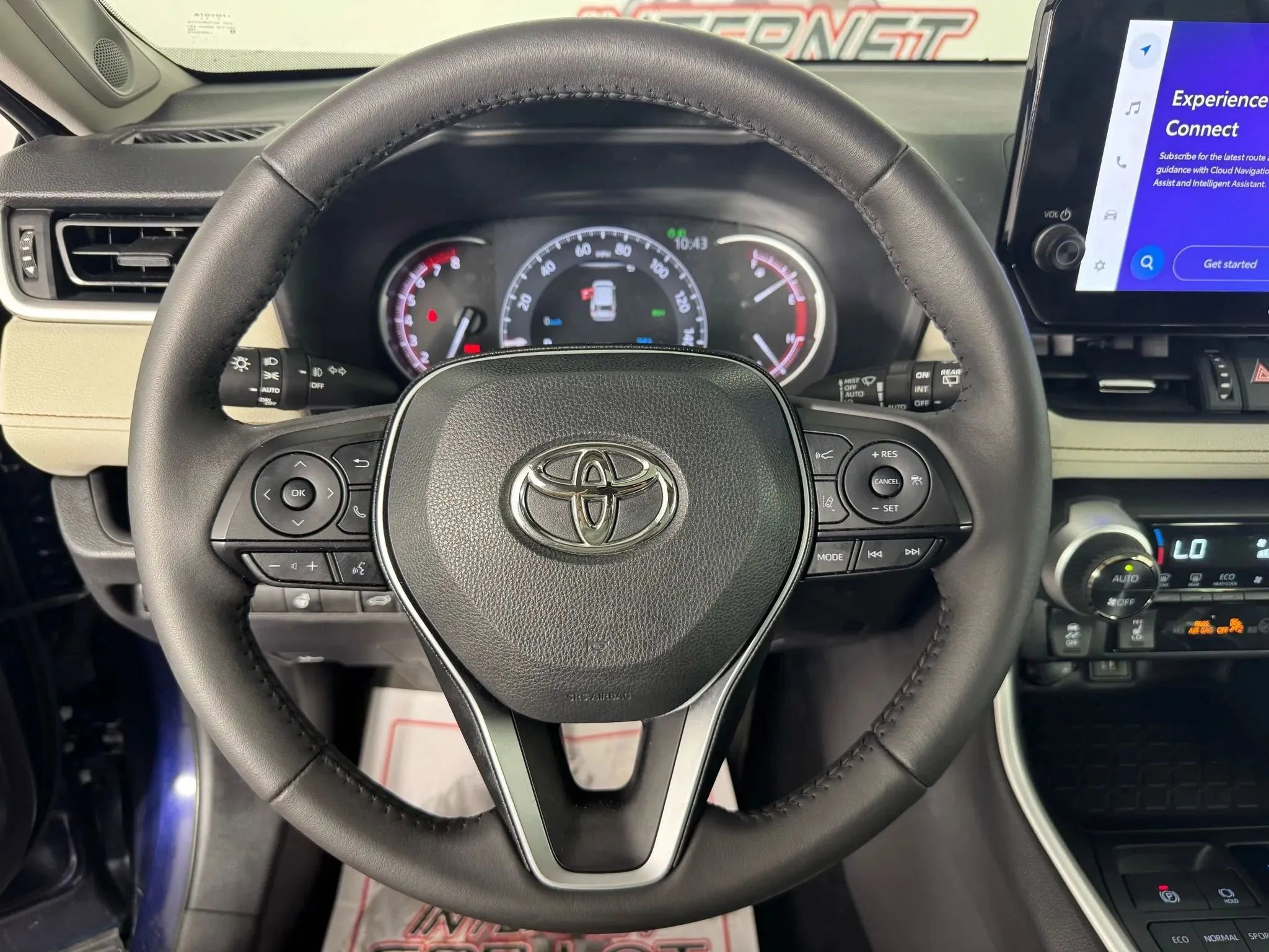 Used 2025 Toyota RAV4 XLE Premium w/ Weather Package AWD/4WD image 13