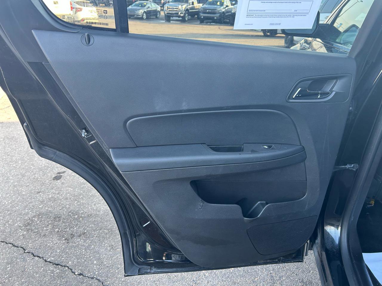 Used 2015 Chevrolet Equinox LT w/ Driver Convenience Package image 13