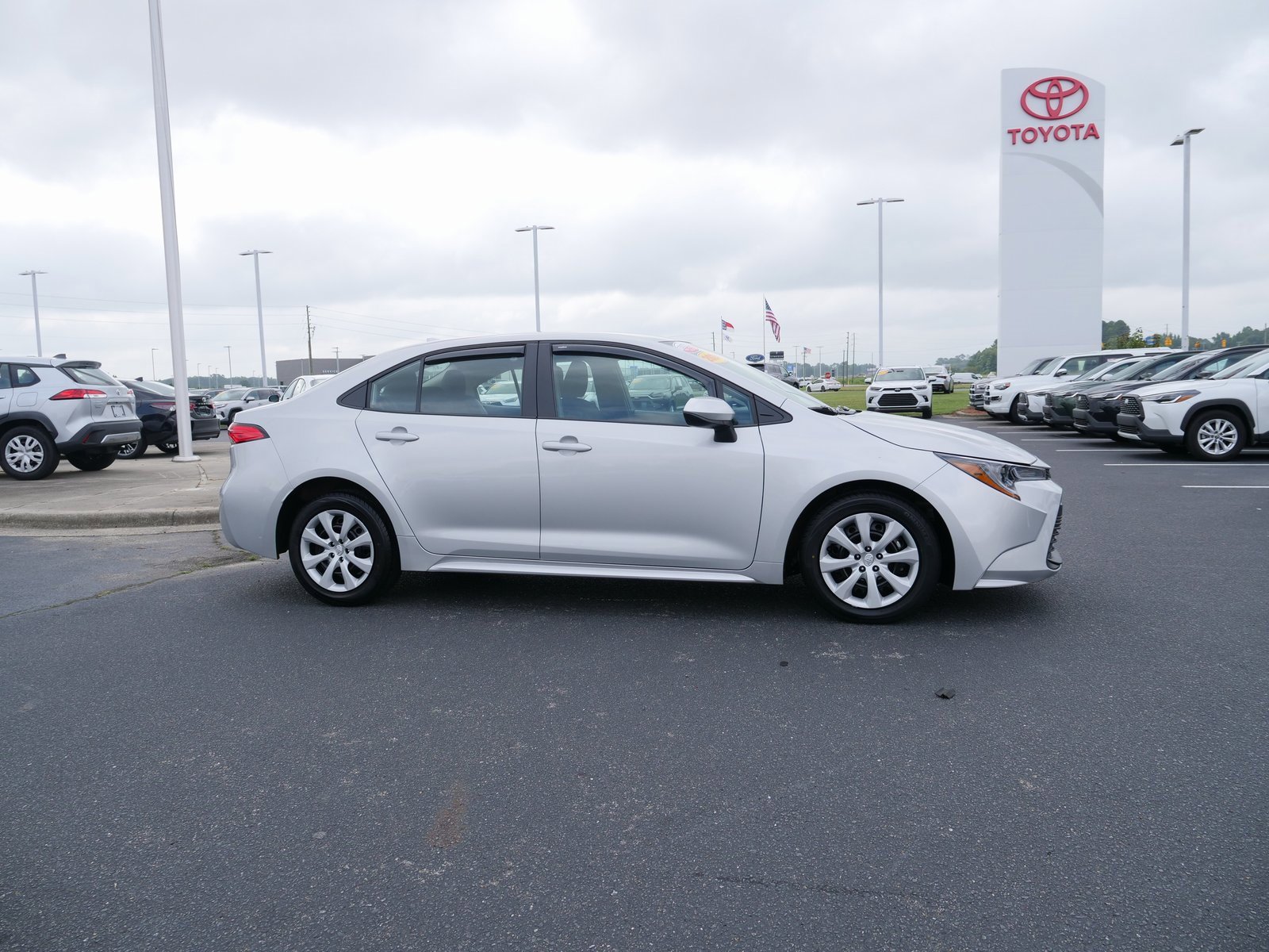 Used 2024 Toyota Corolla LE
