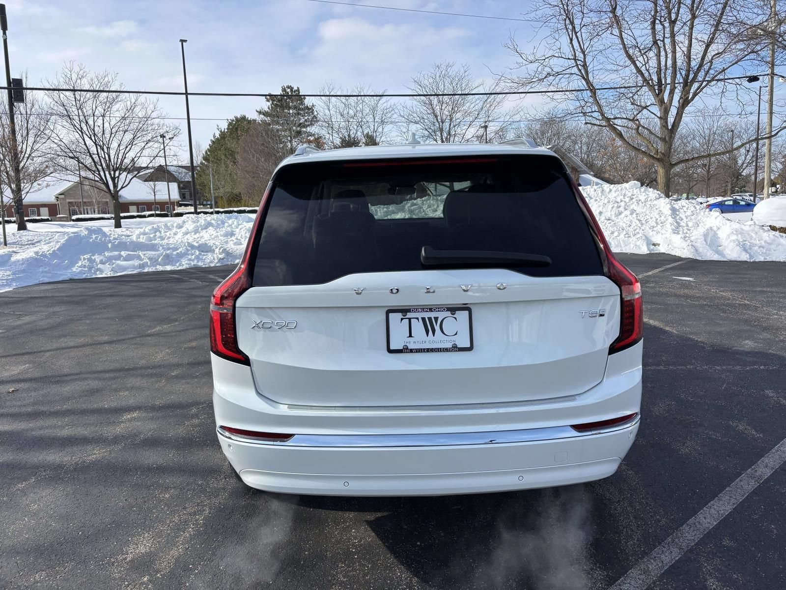 New 2026 Volvo XC90 T8 Ultra w/ Protection Package Premier AWD/4WD image 6