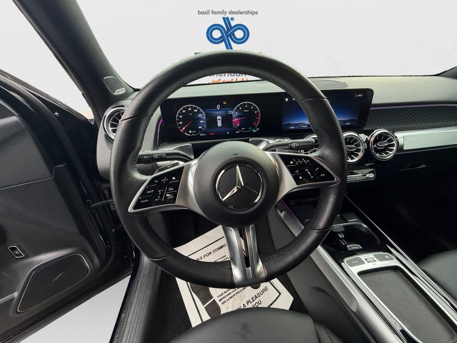 Used 2024 Mercedes-Benz GLB 250 4MATIC image 15