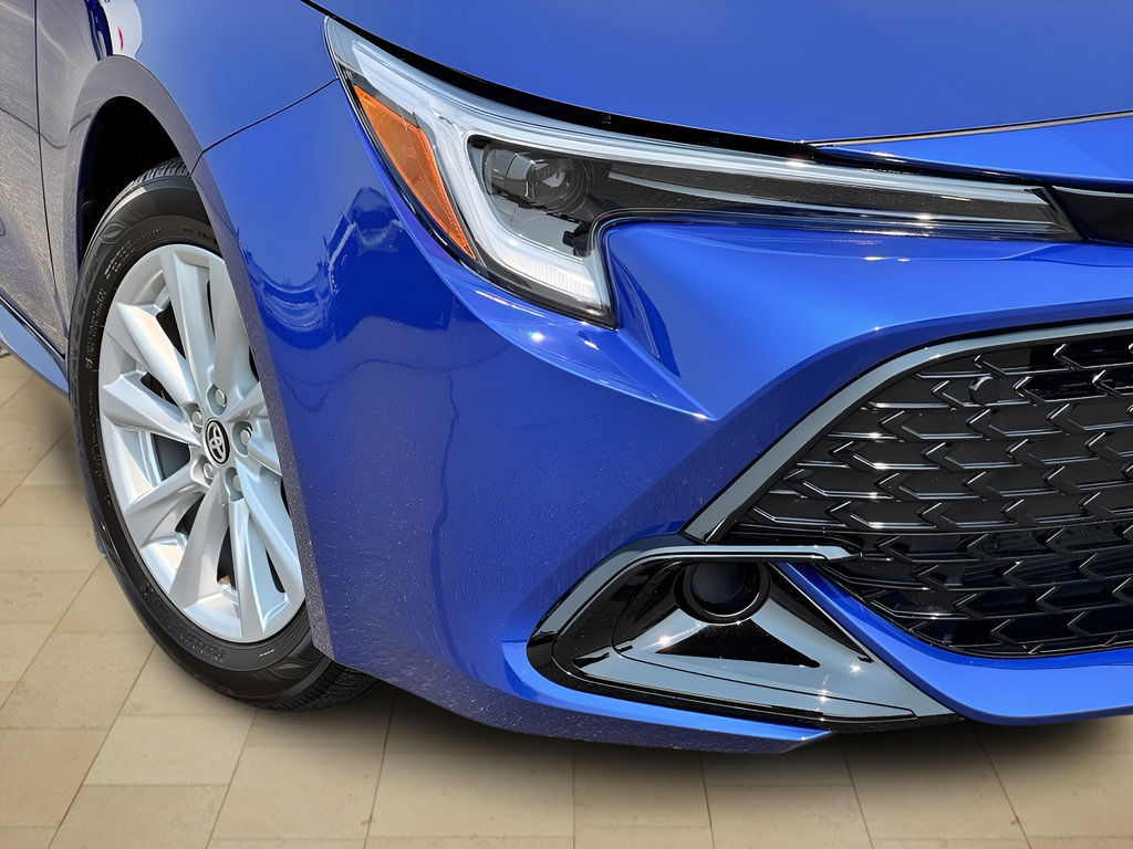 Used 2025 Toyota Corolla SE w/ SE Package FWD image 34