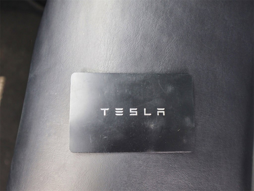 Used 2021 Tesla Model Y Performance image 38