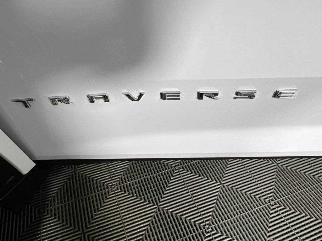 Certified 2025 Chevrolet Traverse LT w/ Sun and Wheel Package image 33