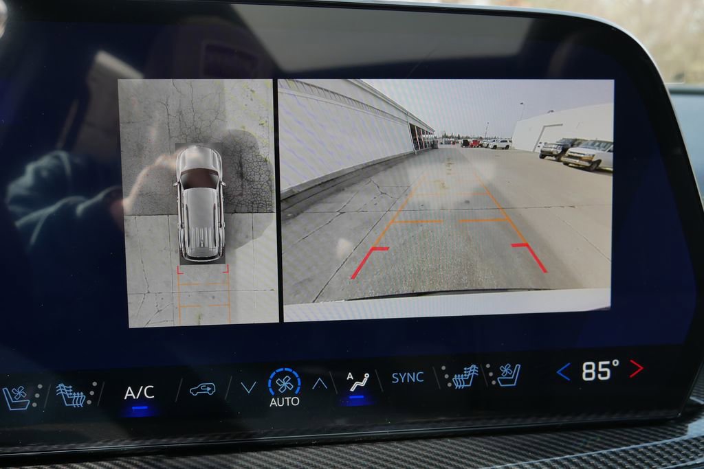 New 2026 Chevrolet Traverse High Country image 17