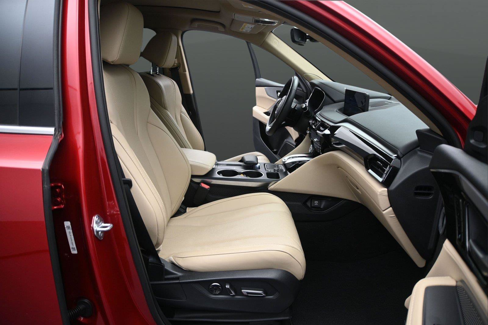 Certified 2024 Acura MDX w/ Technology Package AWD/4WD image 15