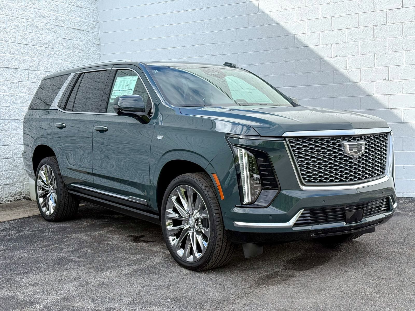 New 2026 Cadillac Escalade Luxury w/ LPO, Radiant Package