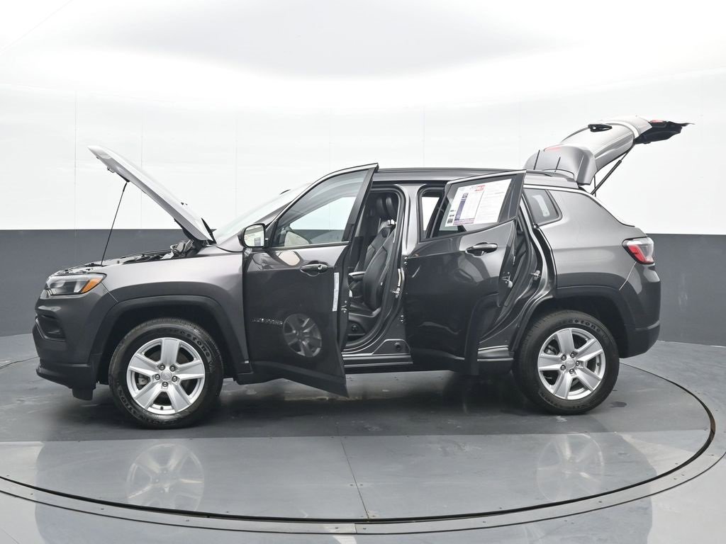 Used 2022 Jeep Compass Latitude w/ Convenience Group image 27