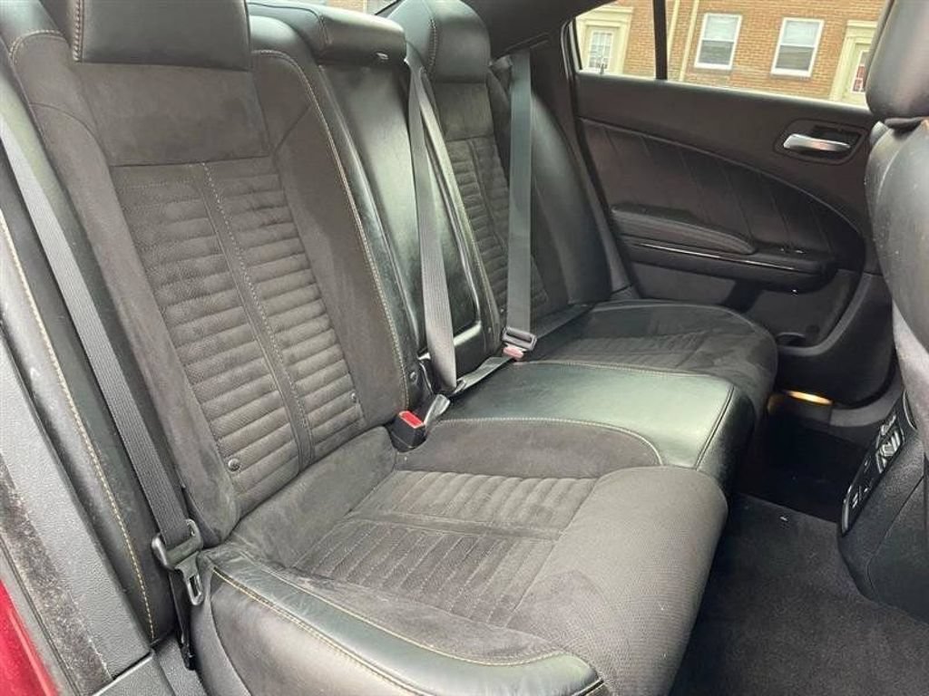 Used 2018 Dodge Charger R/T RWD image 15