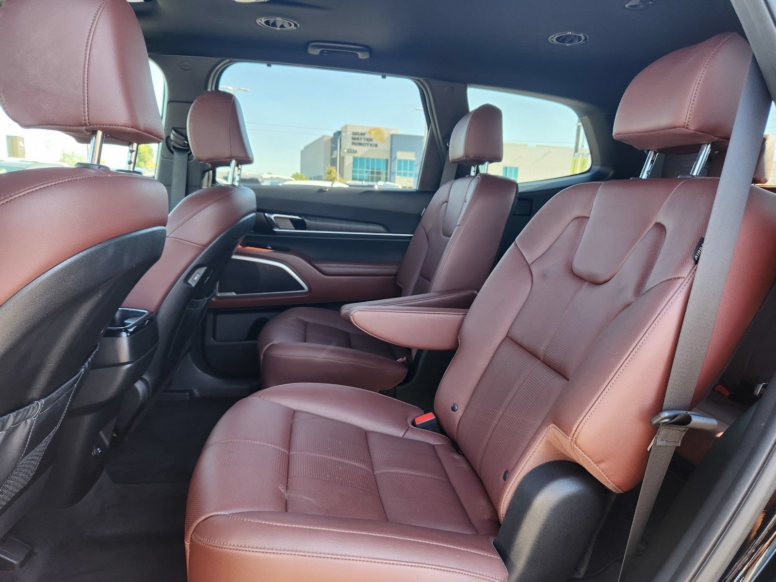 Used 2023 Kia Telluride EX w/ EX Captain's Chair Package AWD/4WD image 13