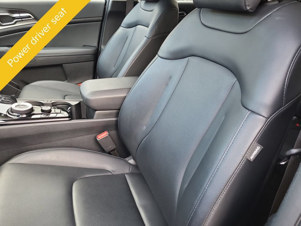 Certified 2024 Kia Sportage EX AWD/4WD image 11
