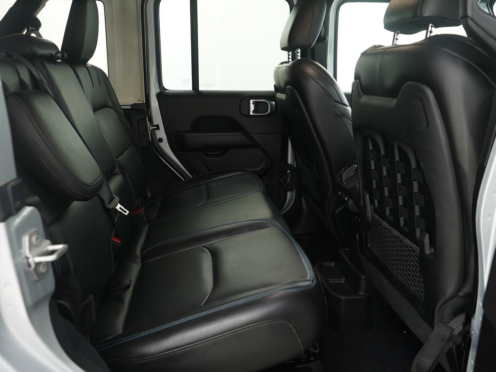 Used 2022 Jeep Wrangler Unlimited Rubicon 4xe w/ Cold Weather Group image 13