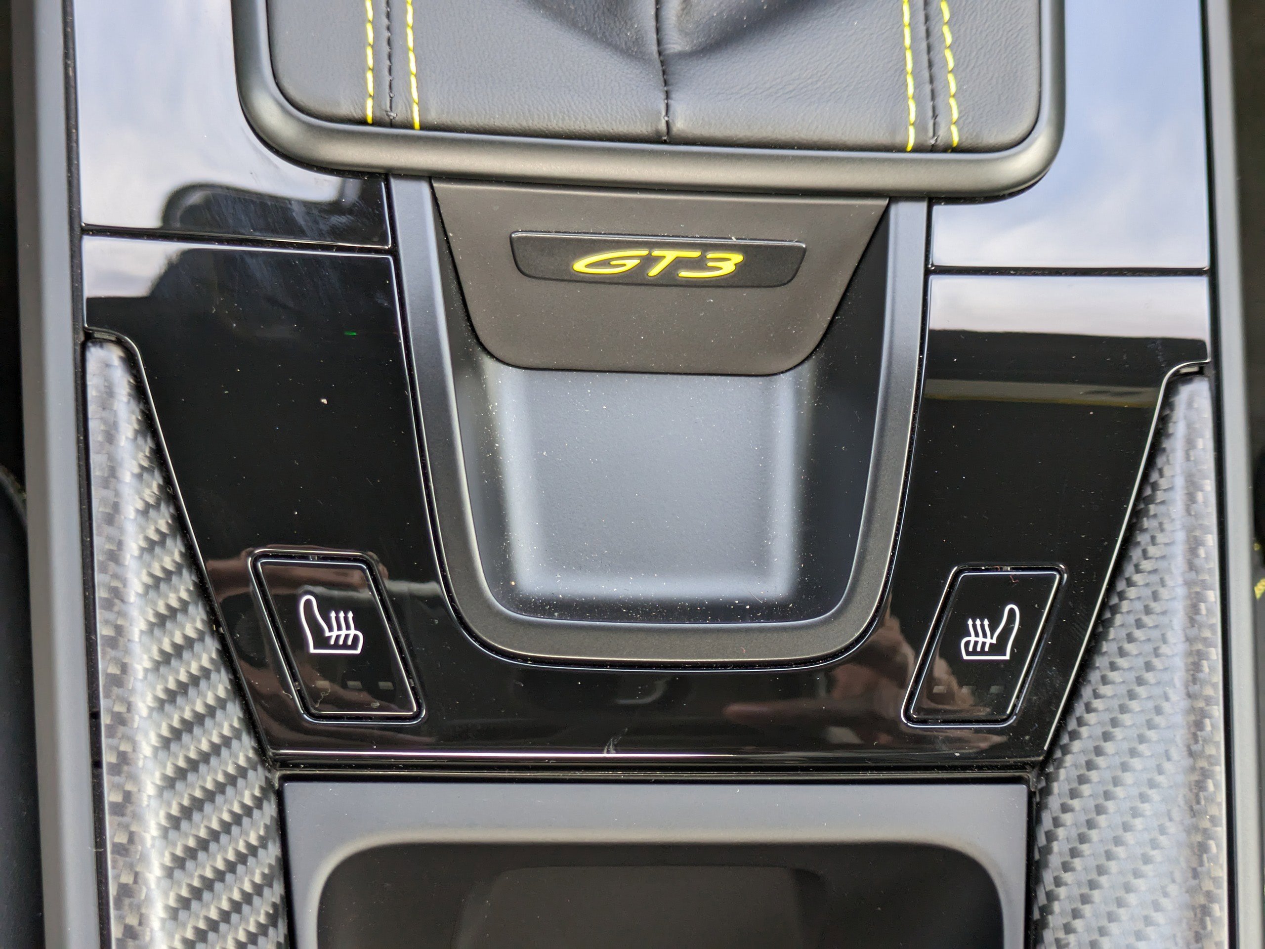 Used 2025 Porsche 911 GT3 RWD image 33
