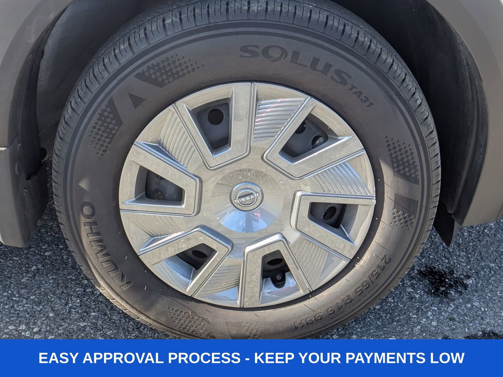 Used 2025 Nissan Kicks S AWD/4WD image 13