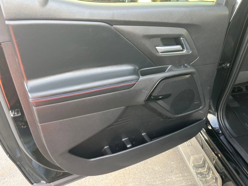 Used 2025 Chevrolet Silverado EV RST image 21