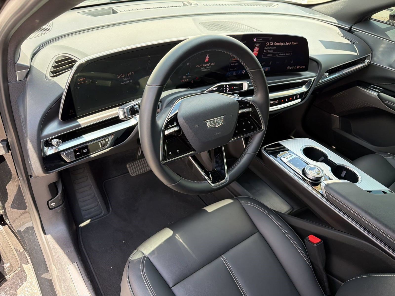 Certified 2024 Cadillac Lyriq Tech w/ Driver Assist Package AWD/4WD image 3