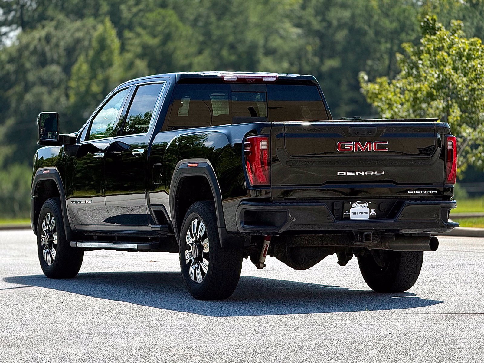 Used 2025 GMC Sierra 2500 Denali w/ Denali Reserve Package AWD/4WD image 10