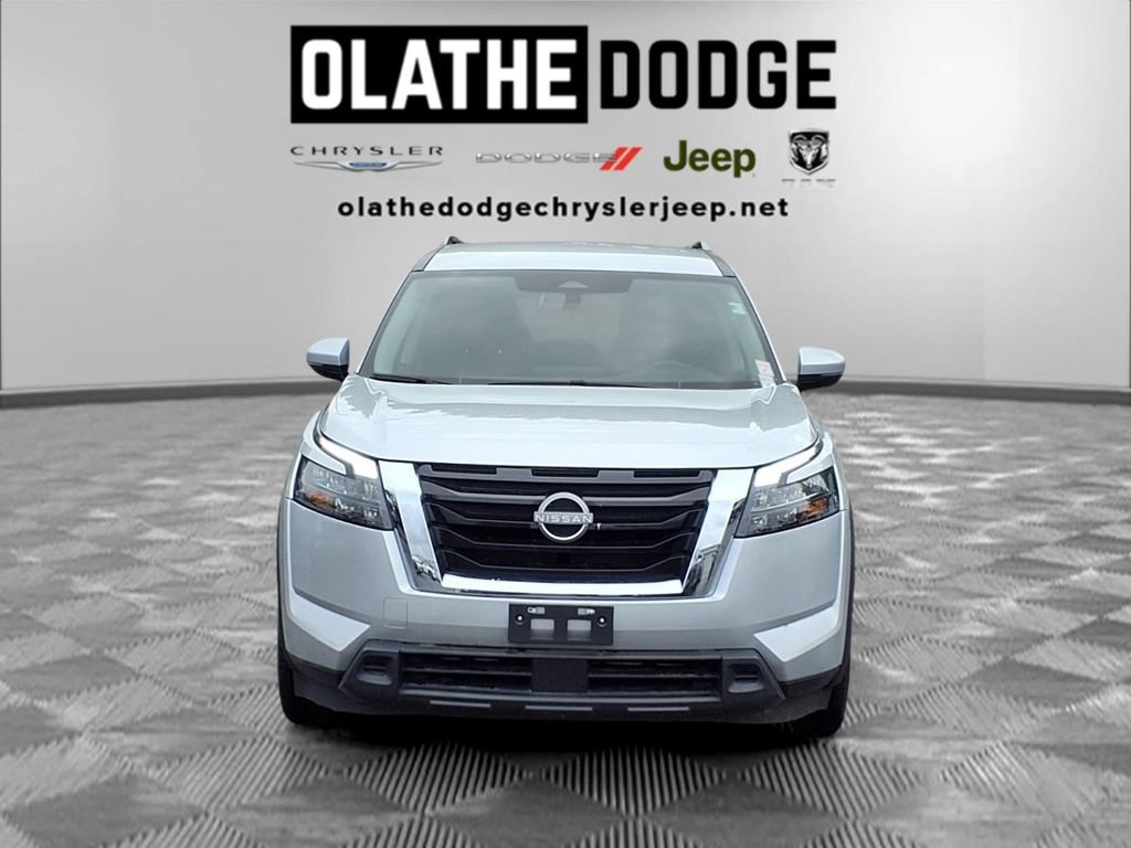 Used 2025 Nissan Pathfinder SV AWD/4WD image 33