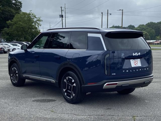 New 2027 Kia Telluride EX w/ Towing Package FWD image 4