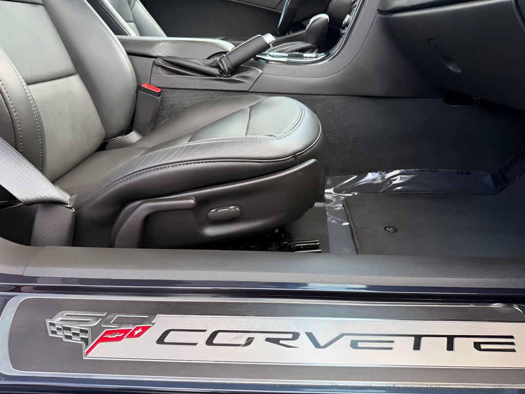 Used 2013 Chevrolet Corvette Grand Sport RWD image 23